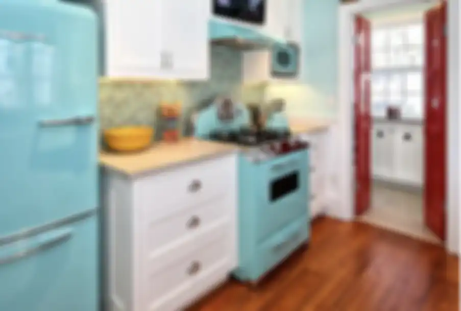 Desain dapur klasik minimalis sukses curi perhatian tetangga lantaran penampilan mewah. 10 foto inspirasinya langsung disimpan.