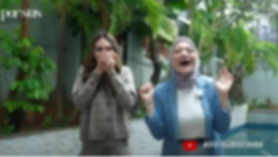 Ekspresi Luna Maya saat keceplosan soal gandengan baru Ariel NOAH. 
