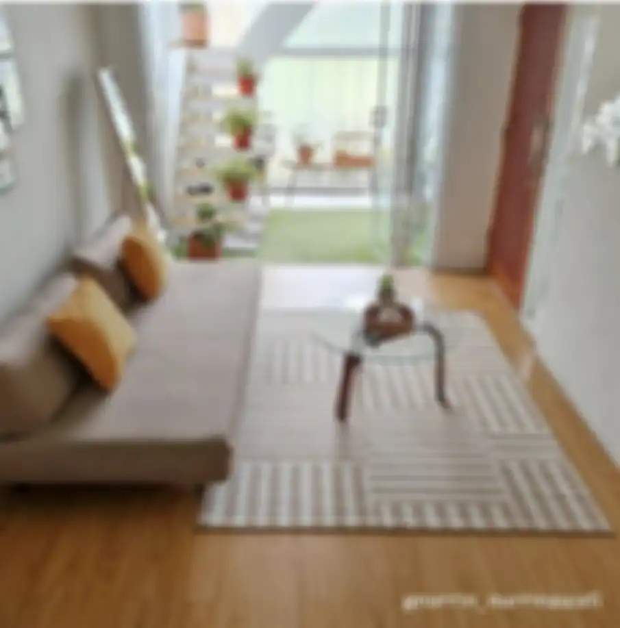 Ini 9 foto desain ruang tamu lesehan yang bikin Ibu-ibu kompleks ketagihan dibuatkan acara kumpul. Rumah mungil kian aesthetic. 