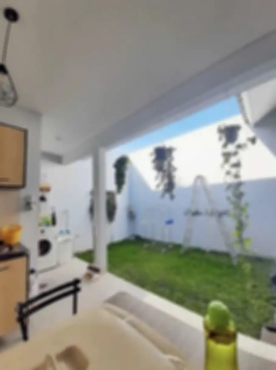 Inilah 6 desain dapur terbuka dengan taman yang bisa bikin aura kita tambah segar. Dijamin sampai adem lihatnya. Intip foto estetiknya.