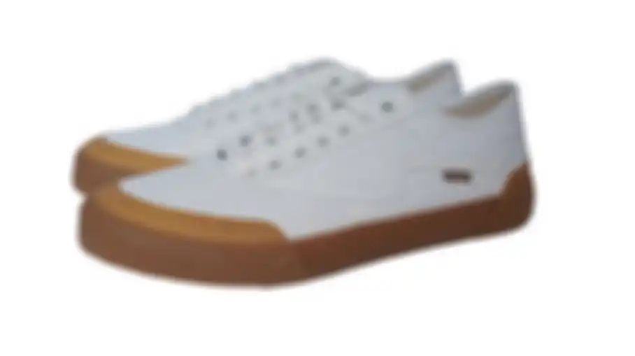Sneakers Low Warna Putih Gum Patrobas