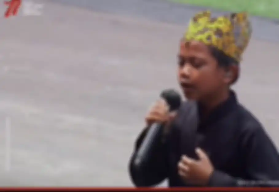 Farel Prayoga mantan bilang begini soal tujuan hidupnya kepada Jokowi yang wajahnya sampai berubah. Foto penyanyi cilik disorot.
