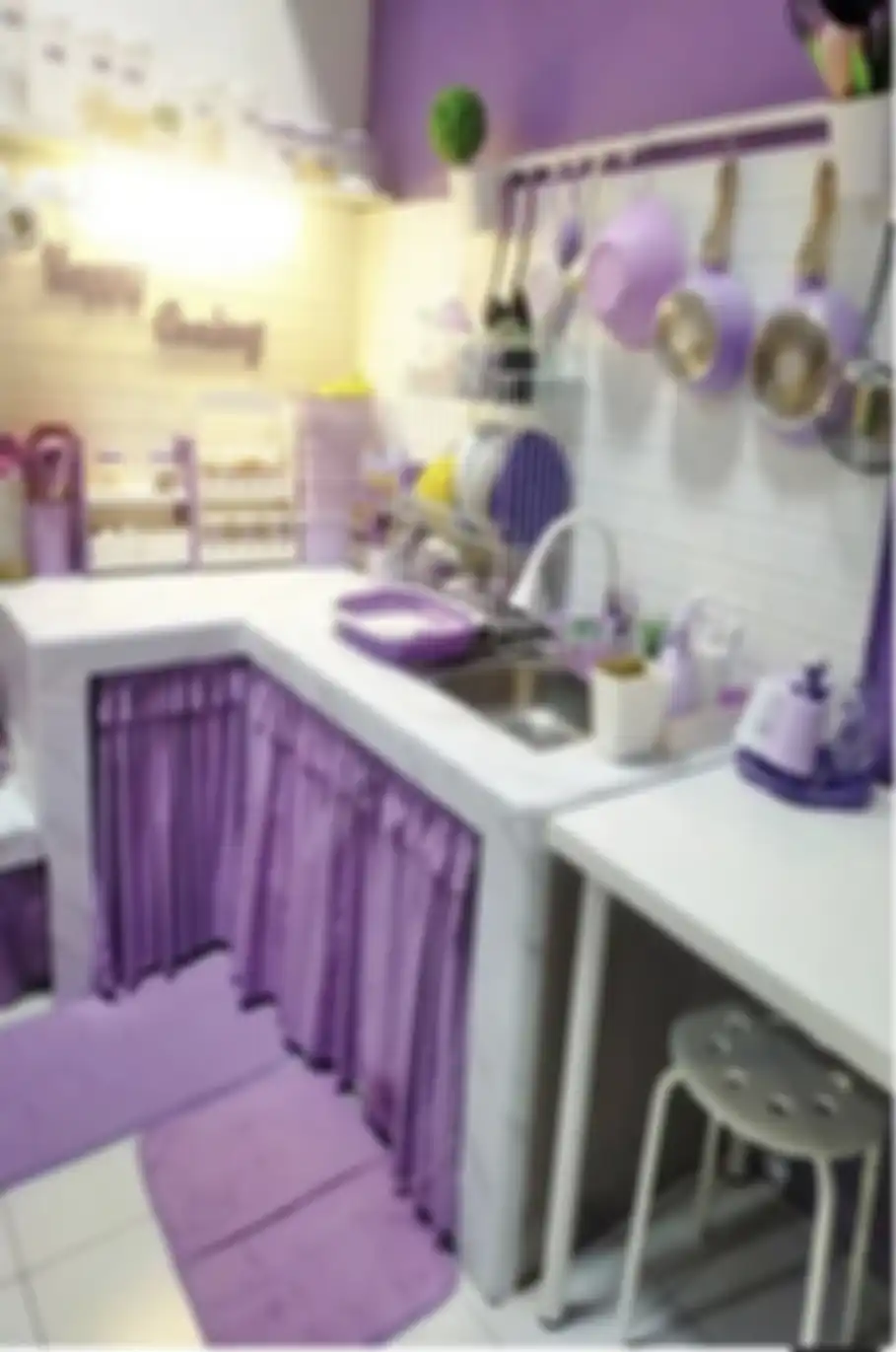 Bosan dengan pilihan warna putih? Coba saja pakai warna ini buat desain dapur kecil di rumah mungil. 8 foto hasilnya dijamin gak norak!