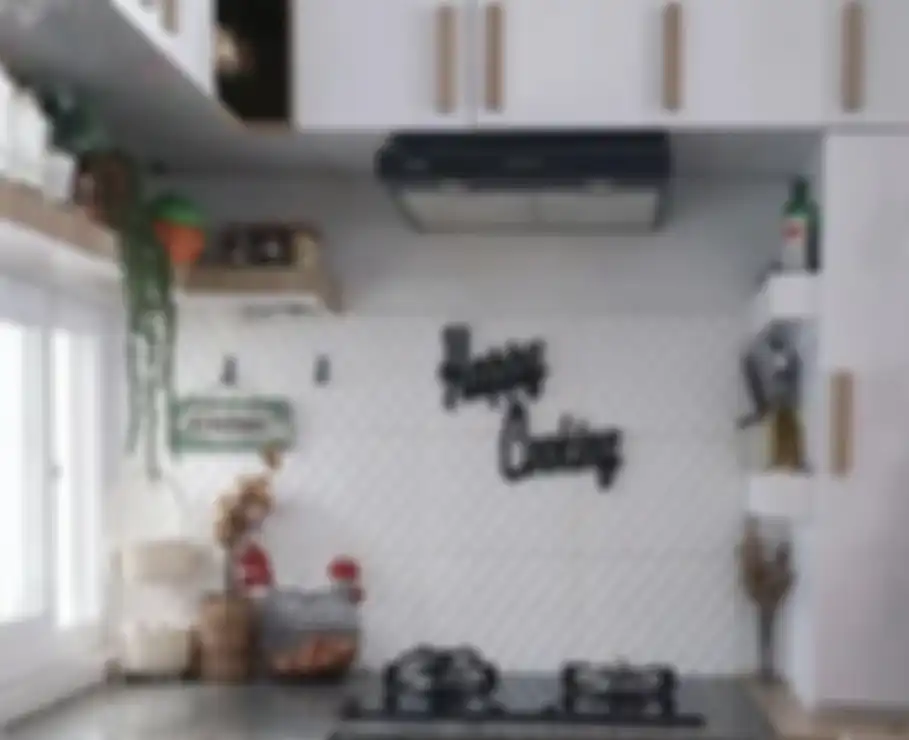 Inilah inspirasi desain dapur kecil tapi rapi yang menawan hati. Jadi solusi jitu buat rumah mungil. Cek 6 foto aestheticnya. 