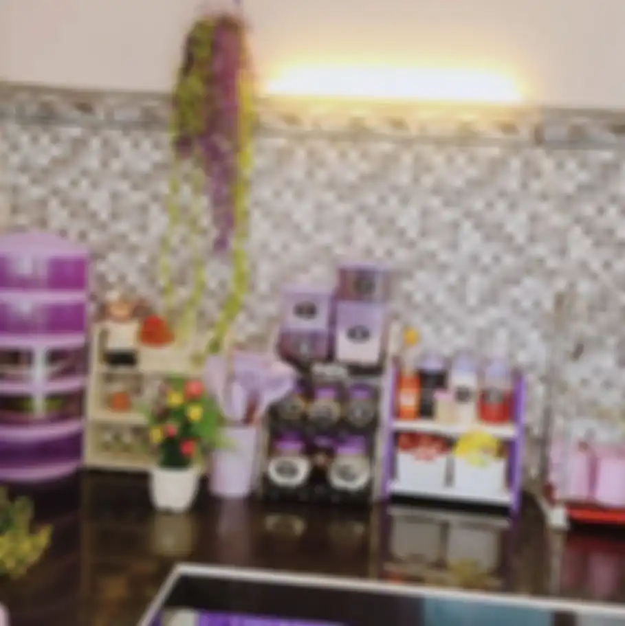 Bosan dengan pilihan warna putih? Coba saja pakai warna ini buat desain dapur kecil di rumah mungil. 8 foto hasilnya dijamin gak norak!