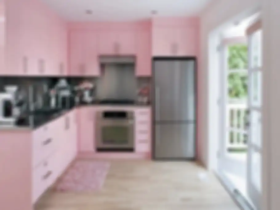 Desain dapur warna pink dijamin nggak bakal dibilang norak jika kita mau lakukan hal ini. Lihat saja 7 foto hasil aplikasinya. 