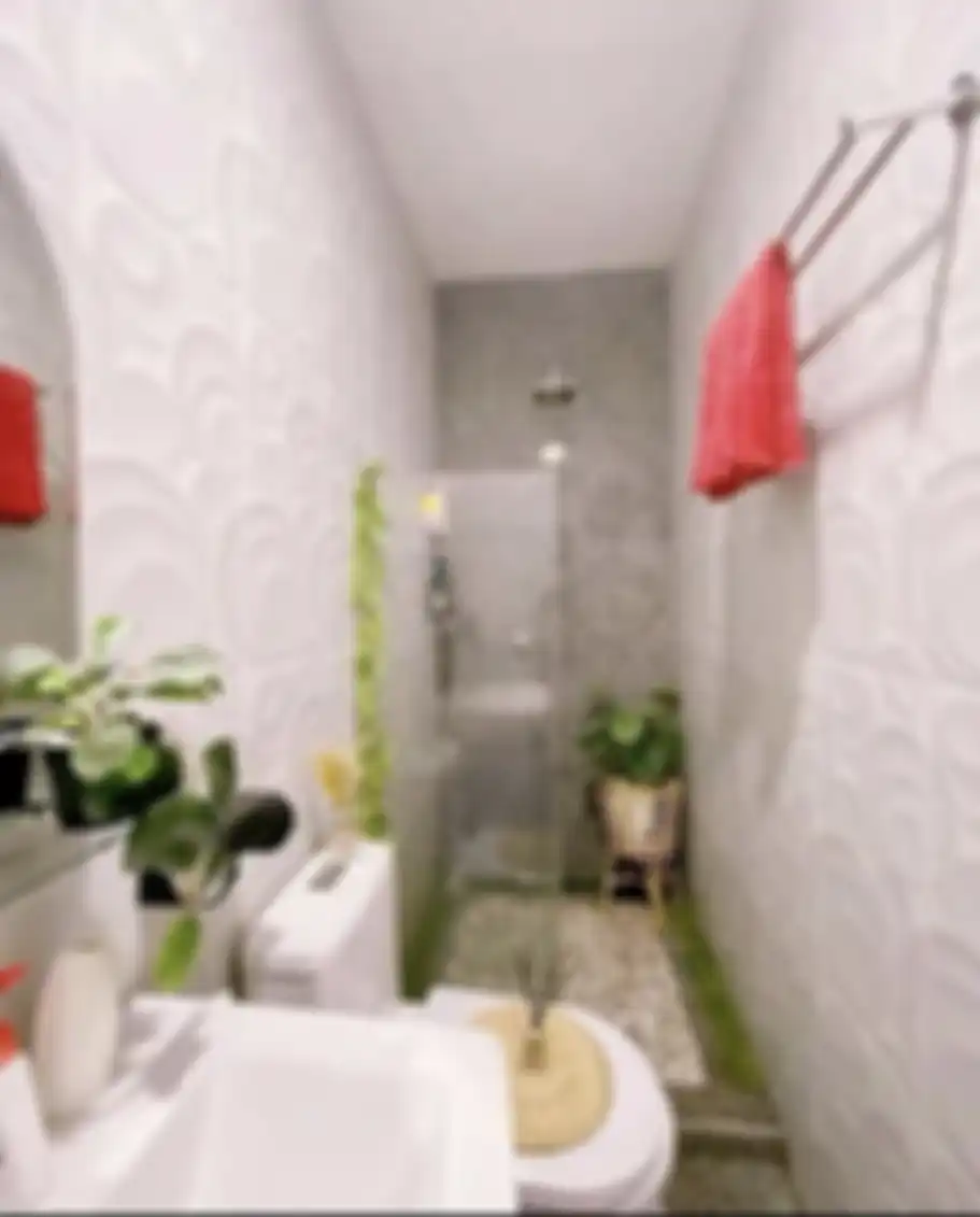 Desain kamar mandi sempit di rumah type 36 ini tak lagi sumpek cuma dengan menghilangkan benda ini. Lihat 9 foto hasilnya.