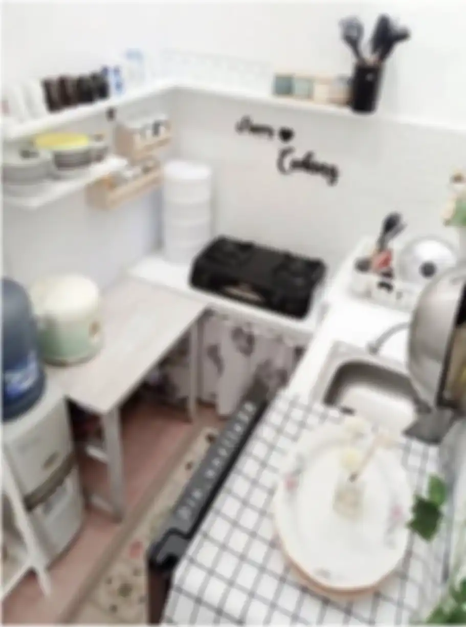 Desain dapur kecil cantik hemat biaya ini bikin istri banjir pujian. Jadi, kita udah gak malu sama mertua. Intip 8 foto inspirasinya yuk.