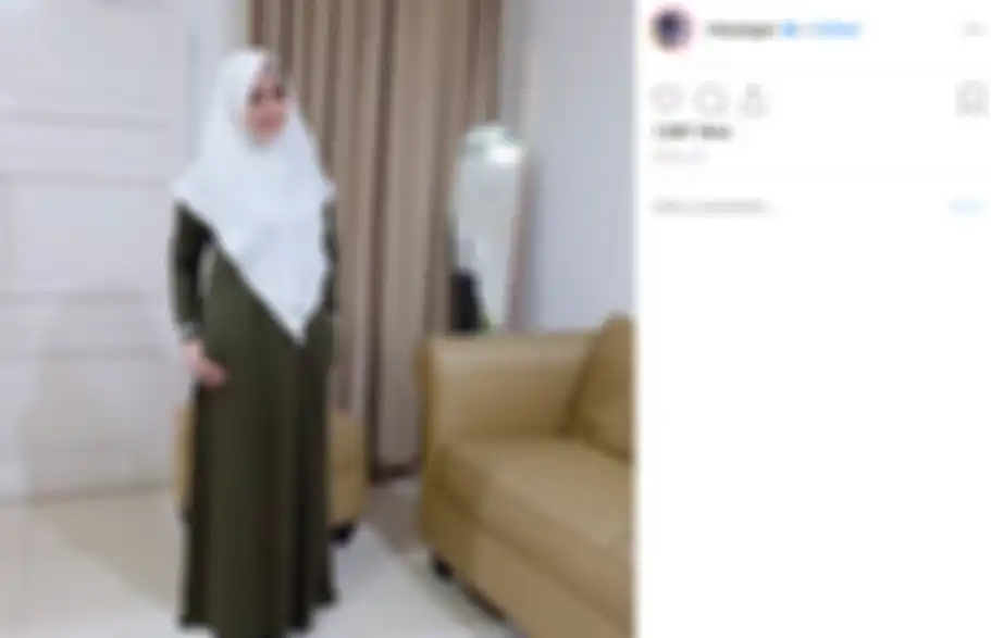 Ruang tengah di hunian milik Risty Tagor