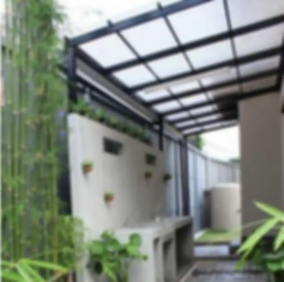 Desain dapur kotor terbuka dijamin anti pengap sampai bebas asap. Jadi kasih tau tukang pasang material ini. Lihat 7 foto inspirasinya.