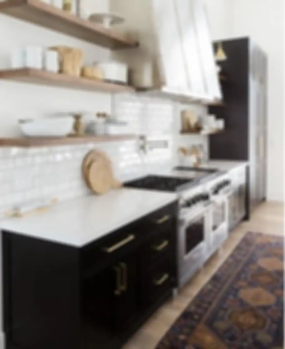 Desain dapur sempit jadi sorotan tetanga yang datangi rumah mungil. Sudah pasti nggak butuh lahan luas. Intip yuk 7 foto aplikasinya.