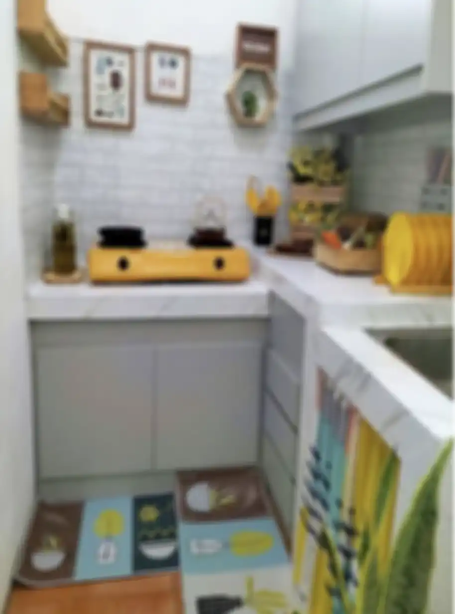 Intip yuk desain dapur kecil estetik yang menjadi solusi buat rumah mungil. Ternyata bisa jadi idaman. Ini foto cantiknya.