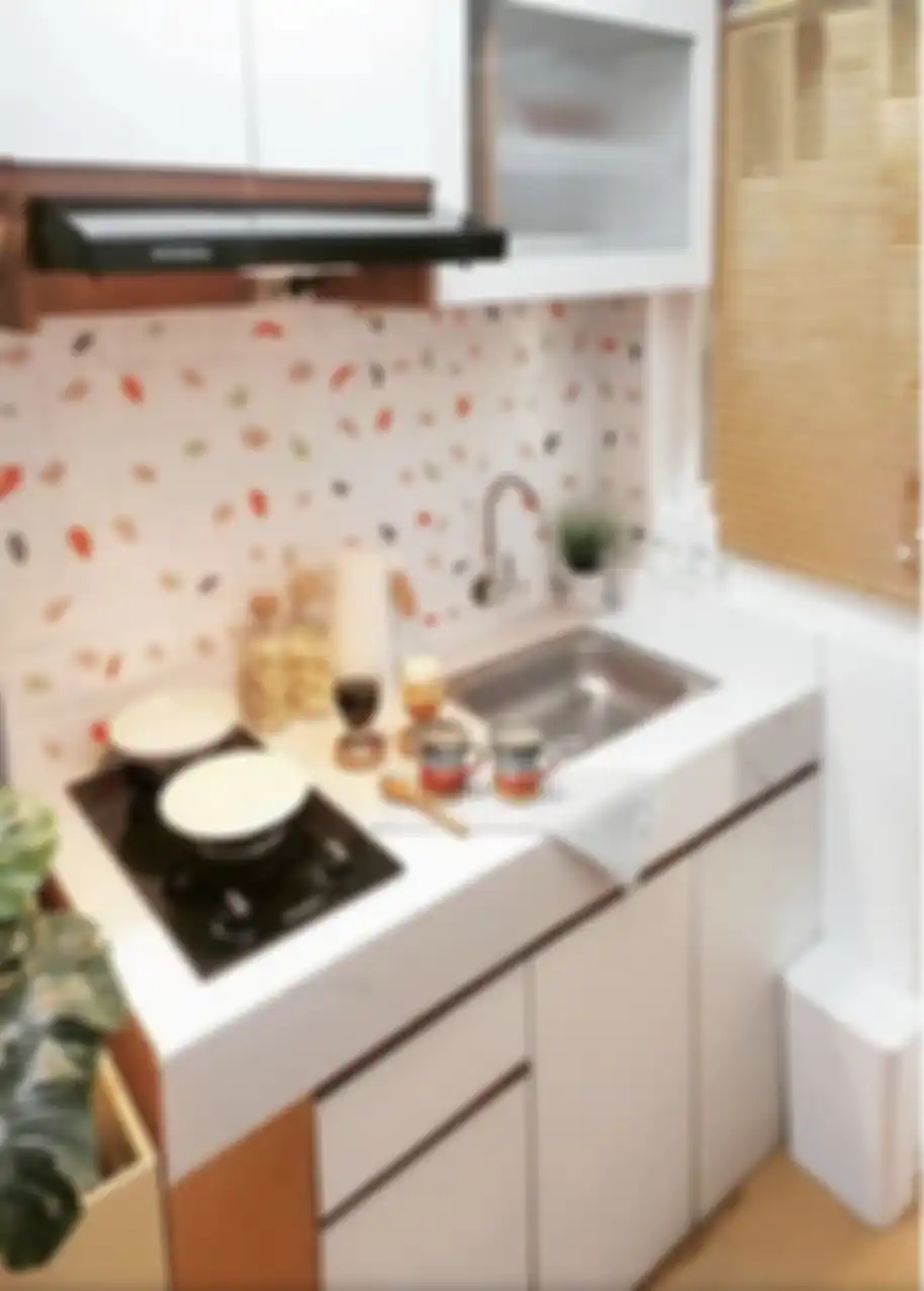 Desain kitchen set dapur minimalis yang simpel nan aesthetic ini bikin Ibu-ibu arisan sibuk memotret area memasak. Ini 14 foto inspirasinya.