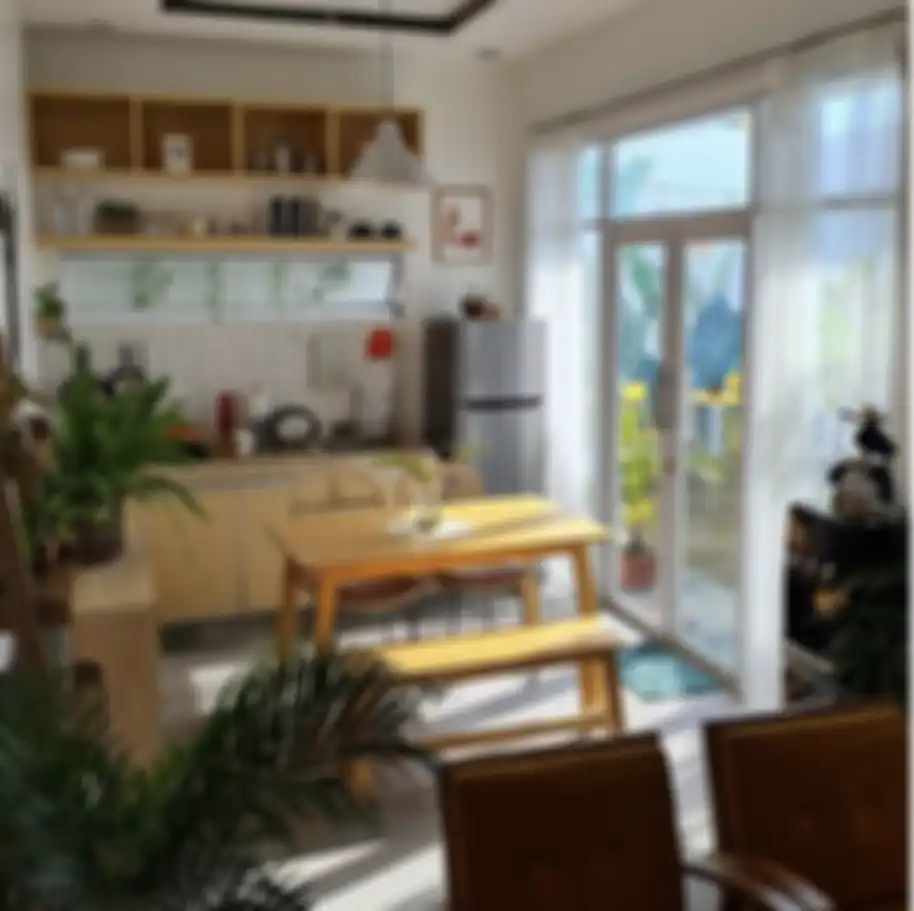 Desain dapur menyatu dengan ruang makan terbuka ini mencuri hati Ibu-ibu. Kesannya lapang nan estetik. Lihat 7 foto hasil aplikasinya.