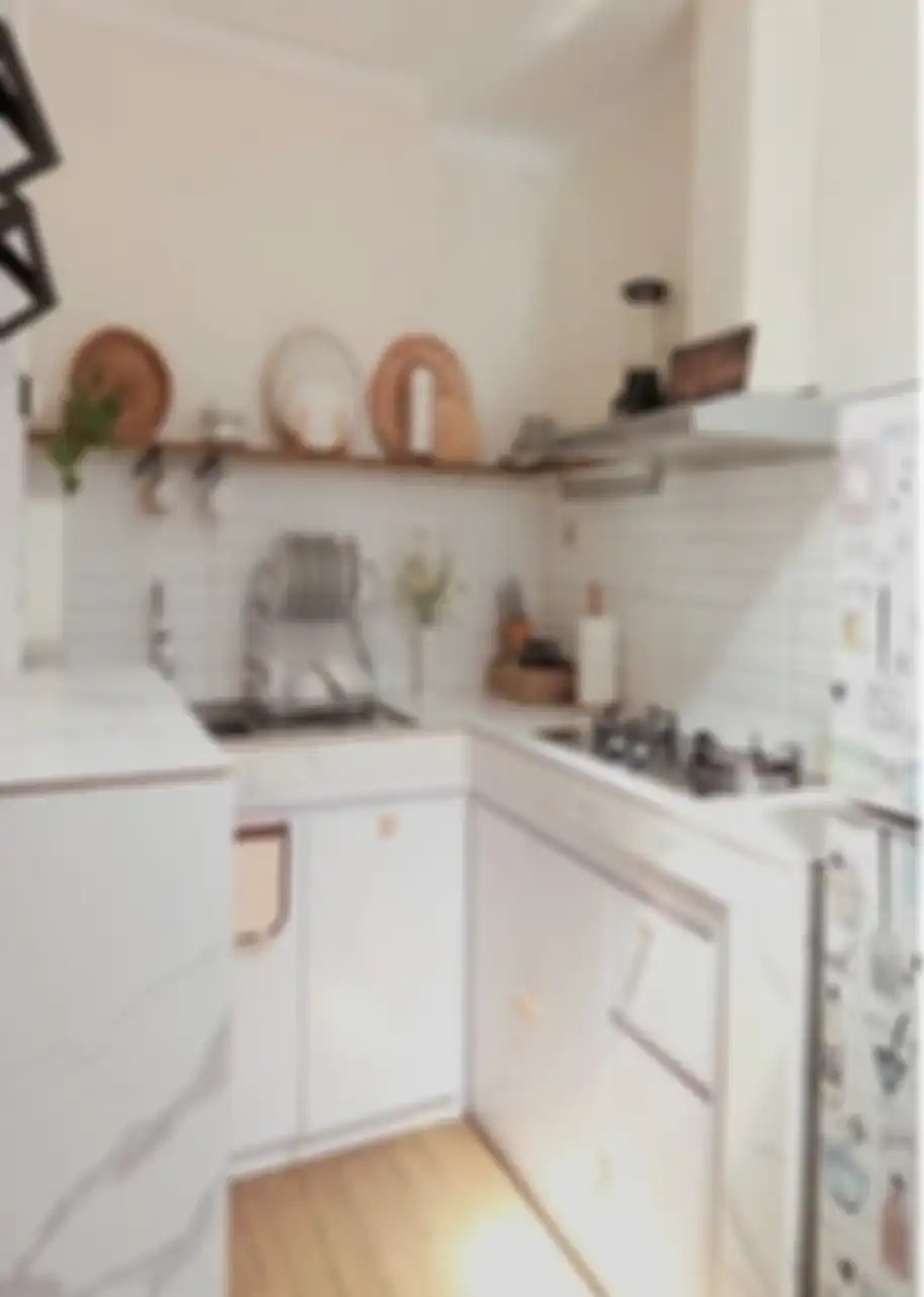 Desain kitchen set dapur minimalis yang simpel nan aesthetic ini bikin Ibu-ibu arisan sibuk memotret area memasak. Ini 14 foto inspirasinya.