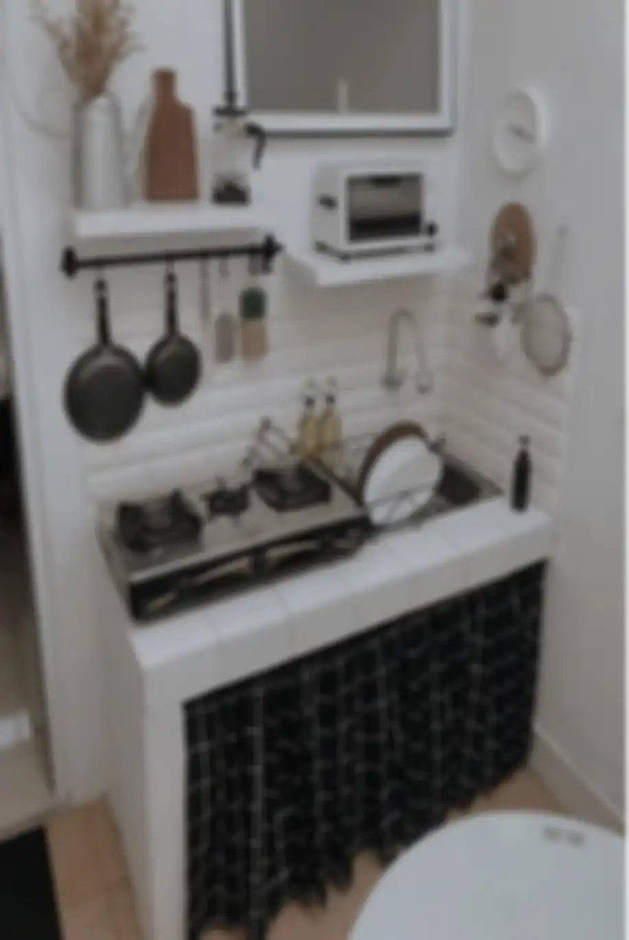 Inilah inspirasi desain dapur kecil tapi rapi yang menawan hati. Jadi solusi jitu buat rumah mungil. Cek 6 foto aestheticnya. 