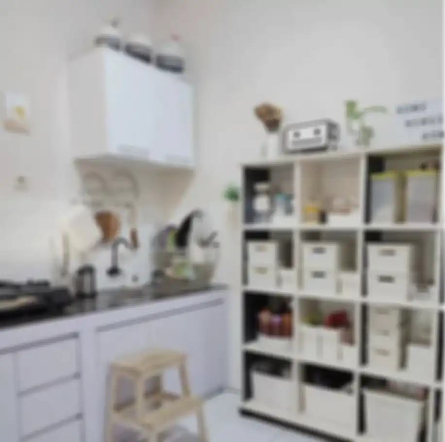 Desain dapur minimalis modern ini bisa menyulap area memasak jadi makin tampak berkelas. Ada 6 foto inspirasinya. 