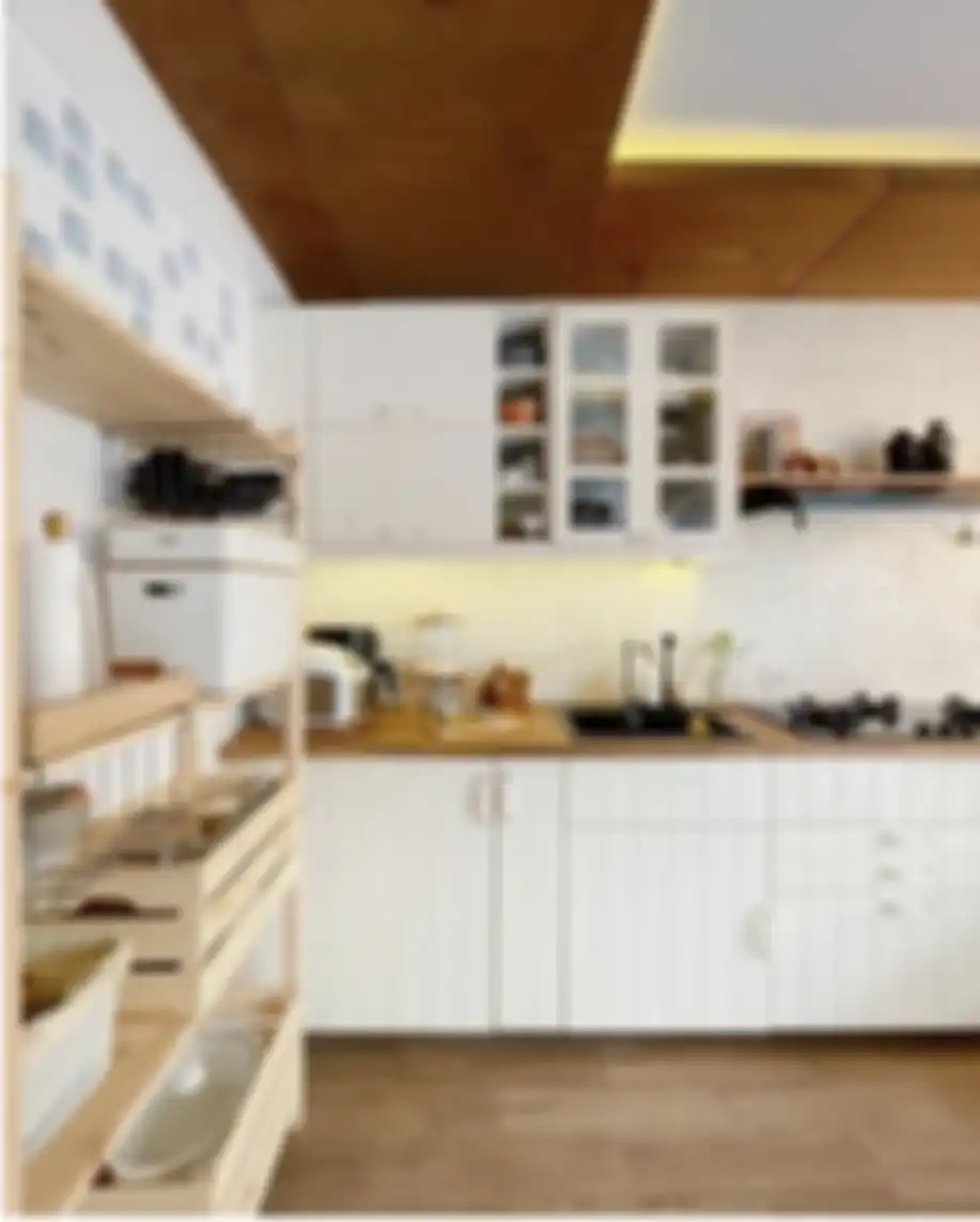 Inilah 7 desain dapur sempit tapi cantik yang berhasil mengubah mood Ibu-ibu di rumah mungil. Foto hasilnya beri bukti. Bye-bye sumpek!