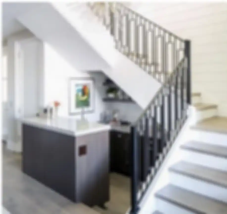 Berikut ini desain dapur di bawah tangga minimalis yang hembat biaya. Dijamin cocok lho. Cek foto inspirasinya yuk!