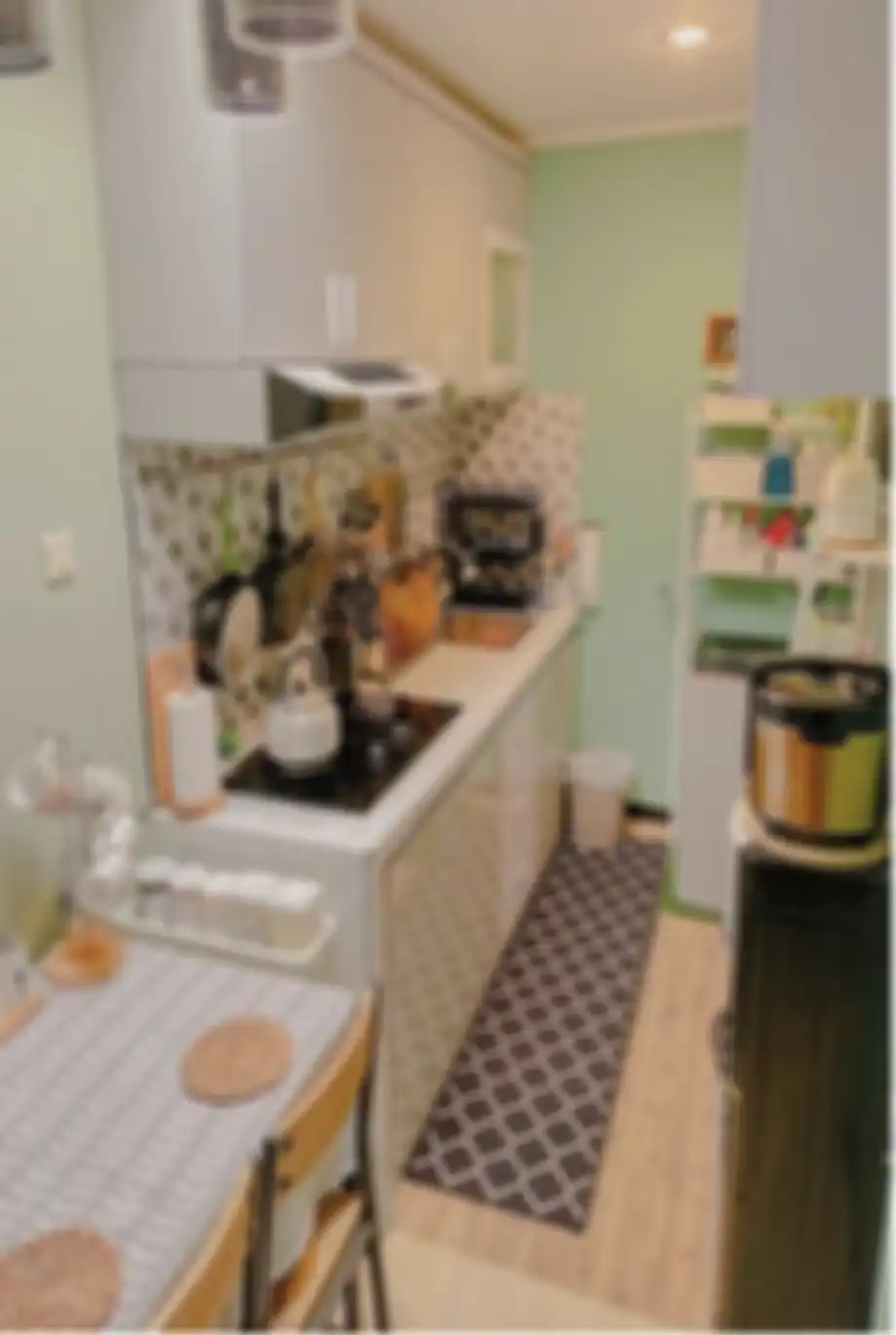Desain dapur sempit tapi rapi ini dijamin bikin pemilik rumah subsidi bahagia. Biayanya murah kok. Apalagi sudah ada 9 foto inspirasinya.