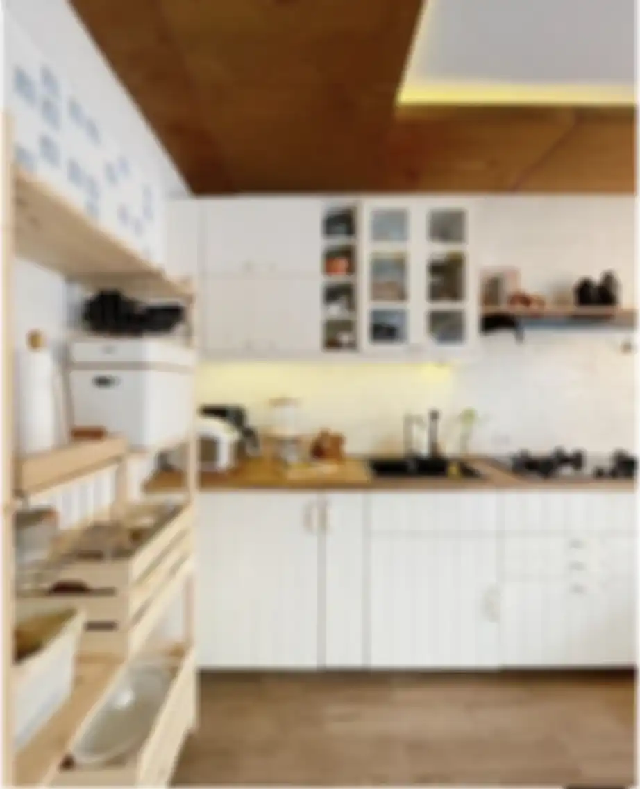 7 desain dapur sempit rapi menjadi pilihan cocok di rumah minimalis kesayangan. Foto hasilnya goda hati. Tetangga tak jemu memandanginya.