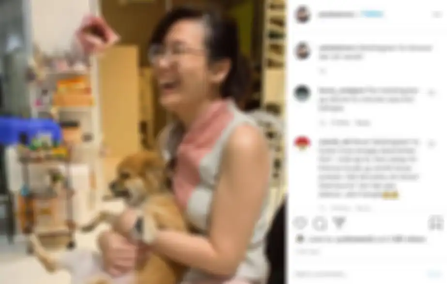 Wajah cantik sederhana Veronica Tan yang menunjukkan kebahagiaan