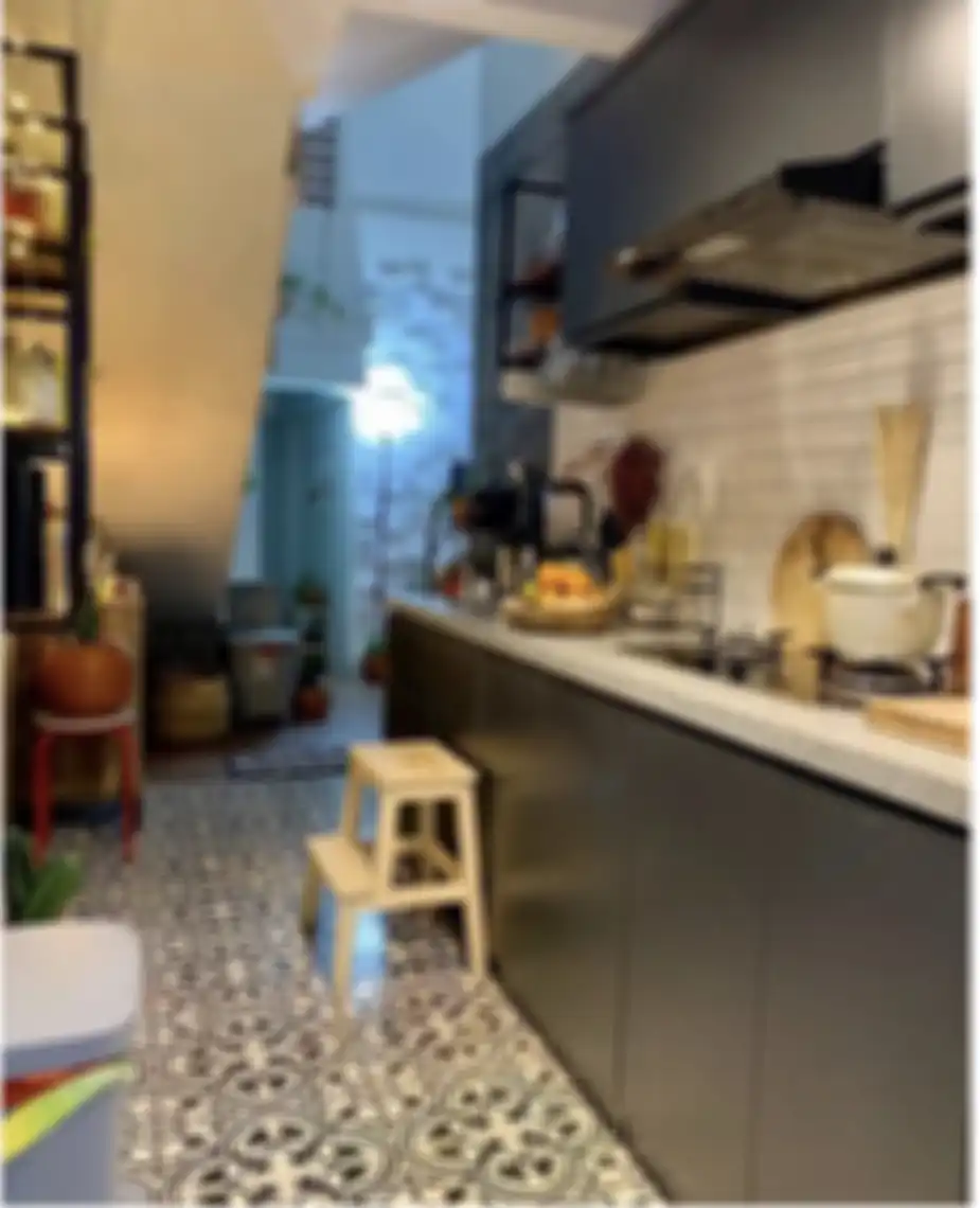 Inilah 7 desain dapur sempit tapi cantik yang berhasil mengubah mood Ibu-ibu di rumah mungil. Foto hasilnya beri bukti. Bye-bye sumpek!