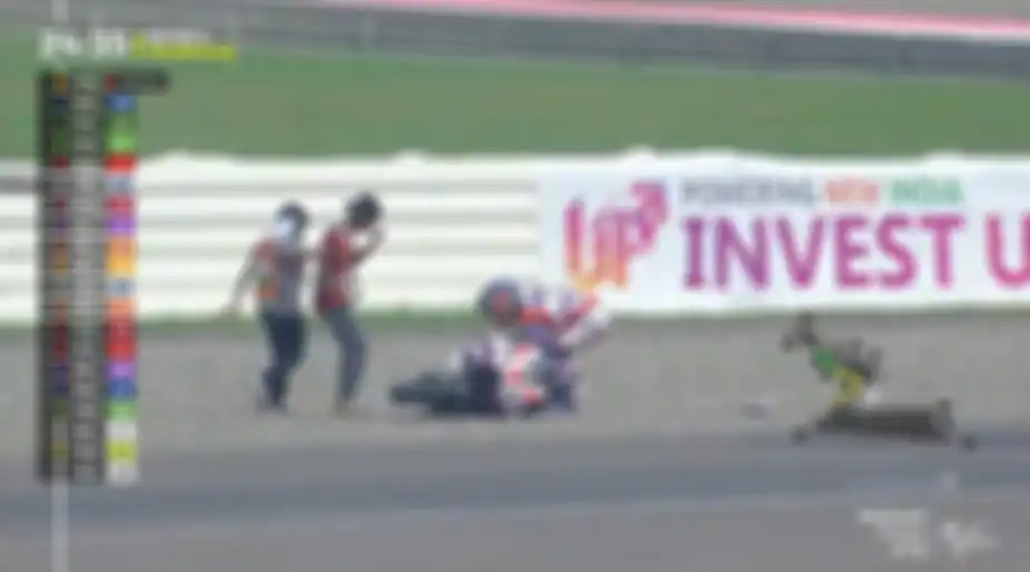 Johann Zarco saat terjatuh di FP2 MotoGP India 2023.
