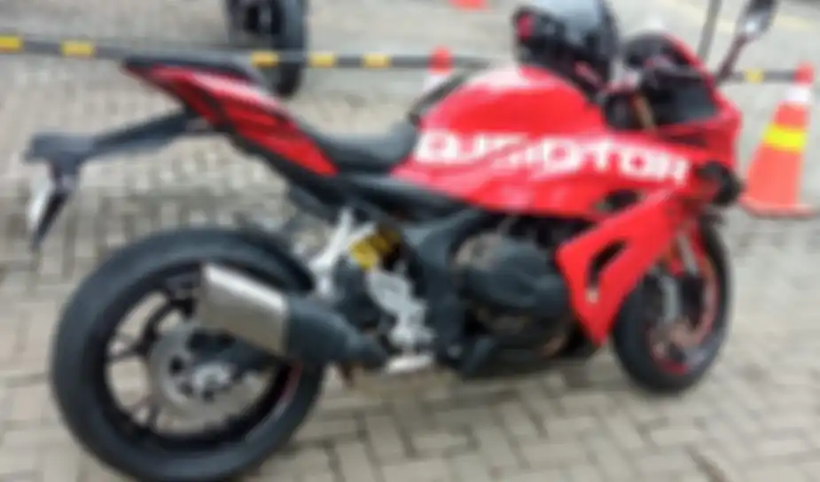 QJMotor SRK 800 RR.