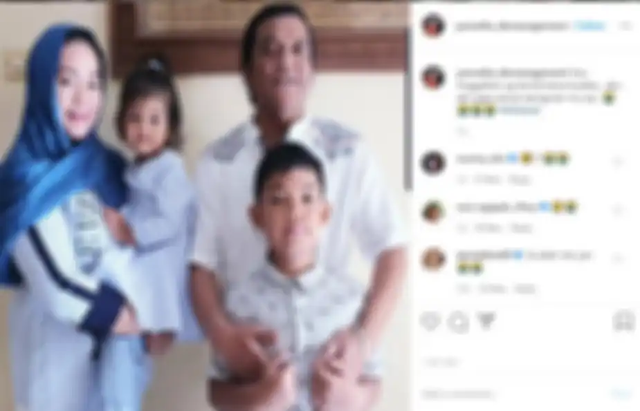 Yan Vellia unggah potretnya bersama Didi Kempot dan dua anaknya