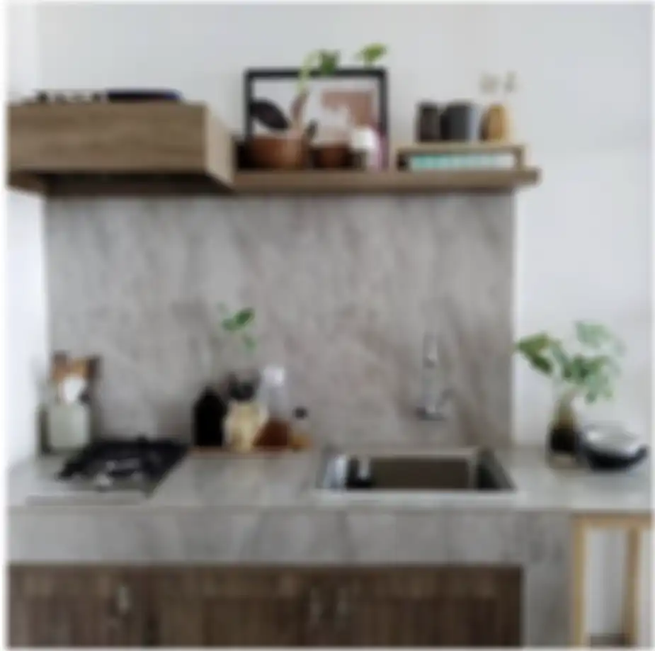 Desain dapur japandi di rumah mungil benar-benar bikin pangling. Mertua sampai menelan ludahnya. Intip yuk 7 foto hasilnya. 