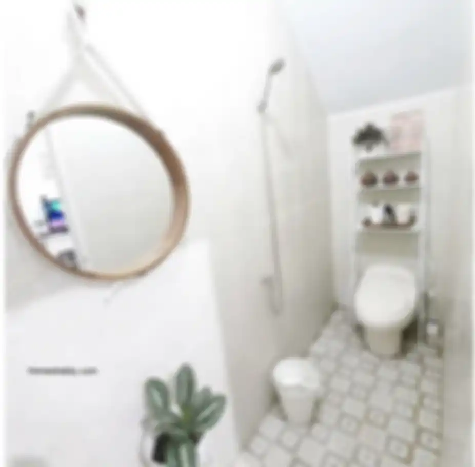 Desain kamar mandi memanjang auto dipilih Ibu-ibu karena alasan ini. Dengan mengusung gaya minimalis, intip 7 foto hasilnya yuk!