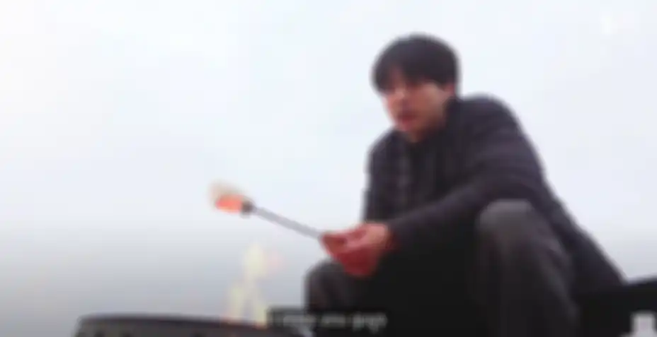 Jungkook BTS di Camping Vlog
