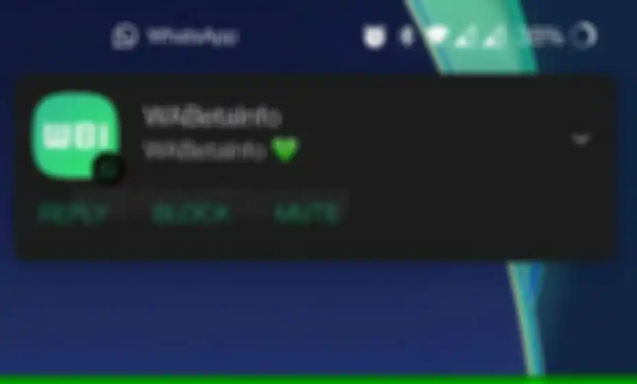 Tampilan notifikasi chat yang menampilkan tombol blokir kontak