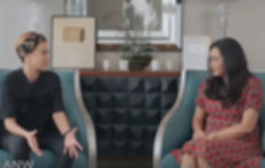 Nikita Mirzani sebut dirinya sensasional dan kontroversial.