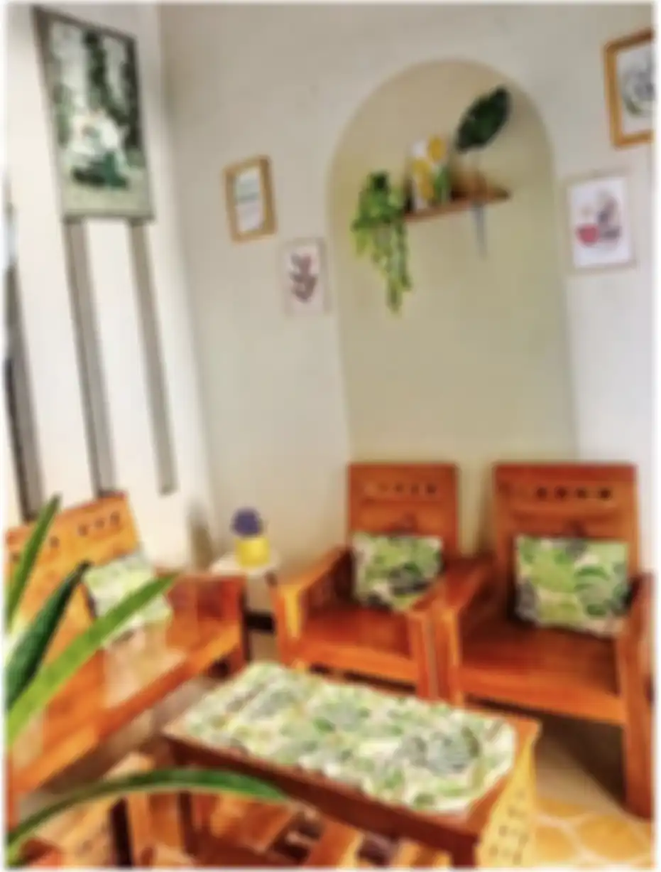 Desain ruang tamu sempit tampak luas menjadi andalan pemilik rumah minimalis. Ini foto buktinya. Istri pun tambah percaya diri.