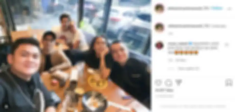 Nikita Mirzani dan Dimas Beck terlihat mesra saat berfoto.