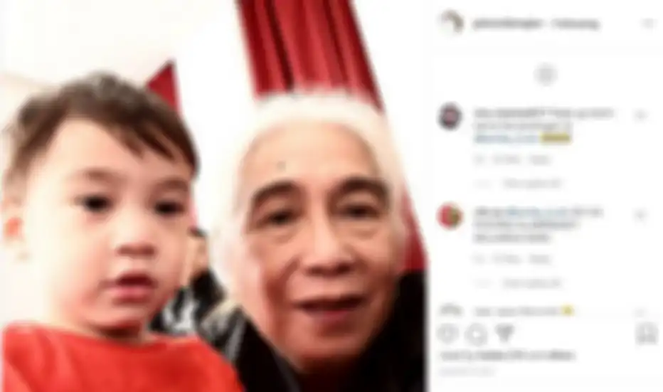 Gideon Tengker bersama cucunya, Rafathar
