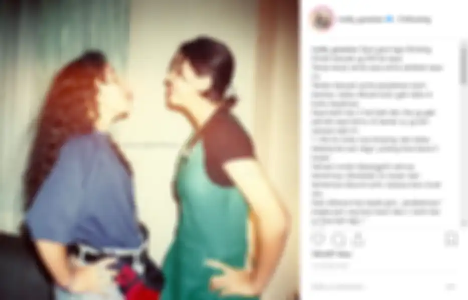 Potret kedekatan Melly Goeslaw dengan mendiang Nike Ardilla.