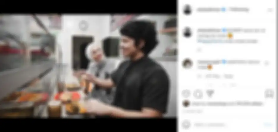 Atta dan Aurel buka puasa di warteg