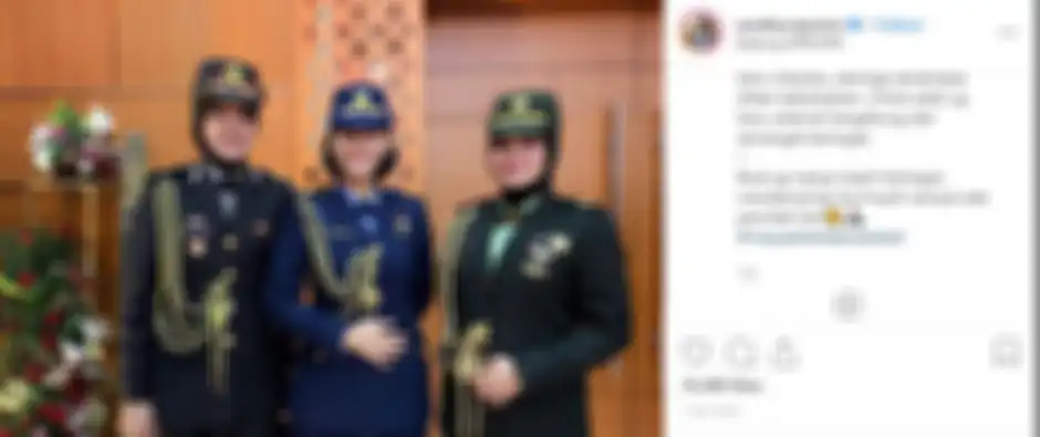 menjawab pertanyaan netizen soal tugasnya sebagai ajudan ibu Iriana