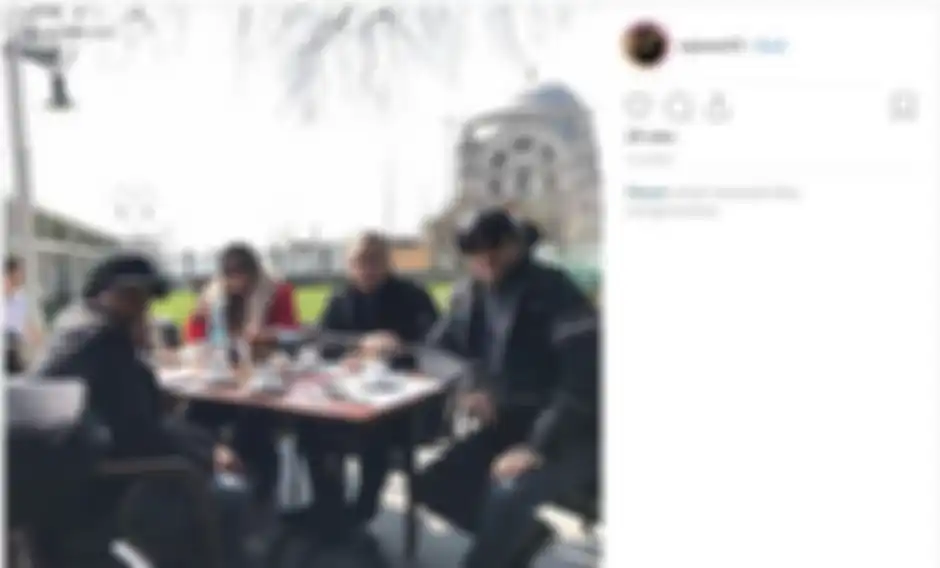 Bubu mantan pacar Syahrini sedang liburan bersama kedua orangtuanya.