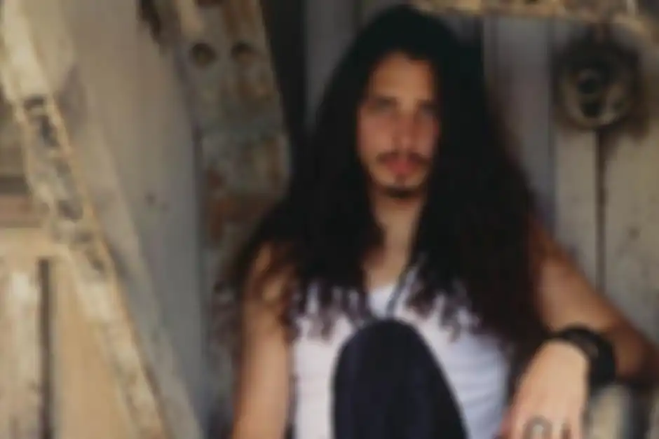 Pekerjaan Chris Cornell sebelum membentuk Soundgarden