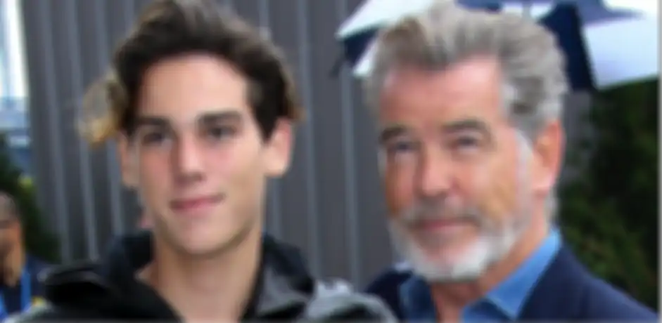 Paris Brosnan dan Pierce Brosnan