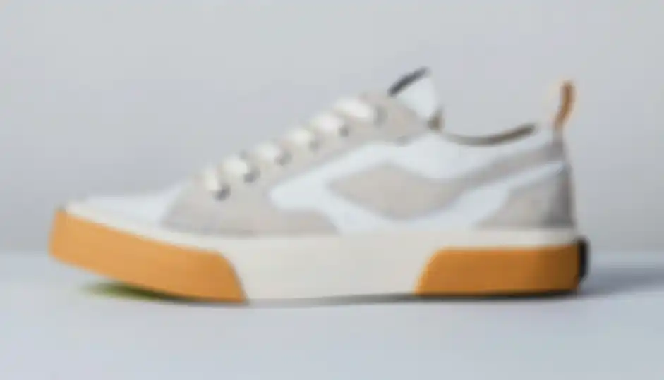 Sneakers Low Warna Putih Gum Heiden Heritage