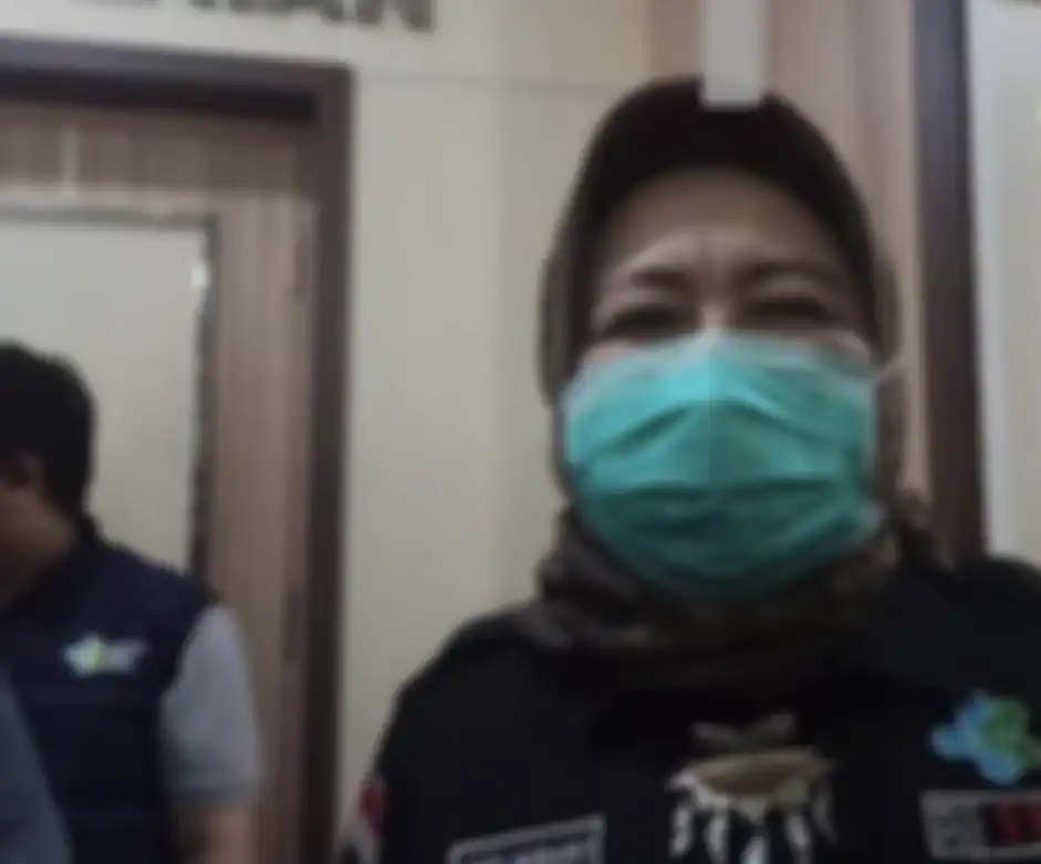 Kepala Dinas Kesehatan Sumatera Selatan (Kadinkes Sumsel) Lesty Nurainy yang ikut terseret dalam kasus sumbangan Rp 2 triliun anak Akidi Tio.