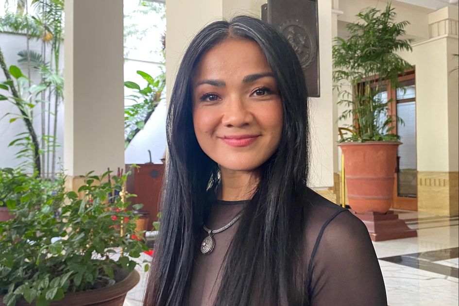 Profil Nirina Zubir, Aktris Lawan Acha Septriasa di Film Heart