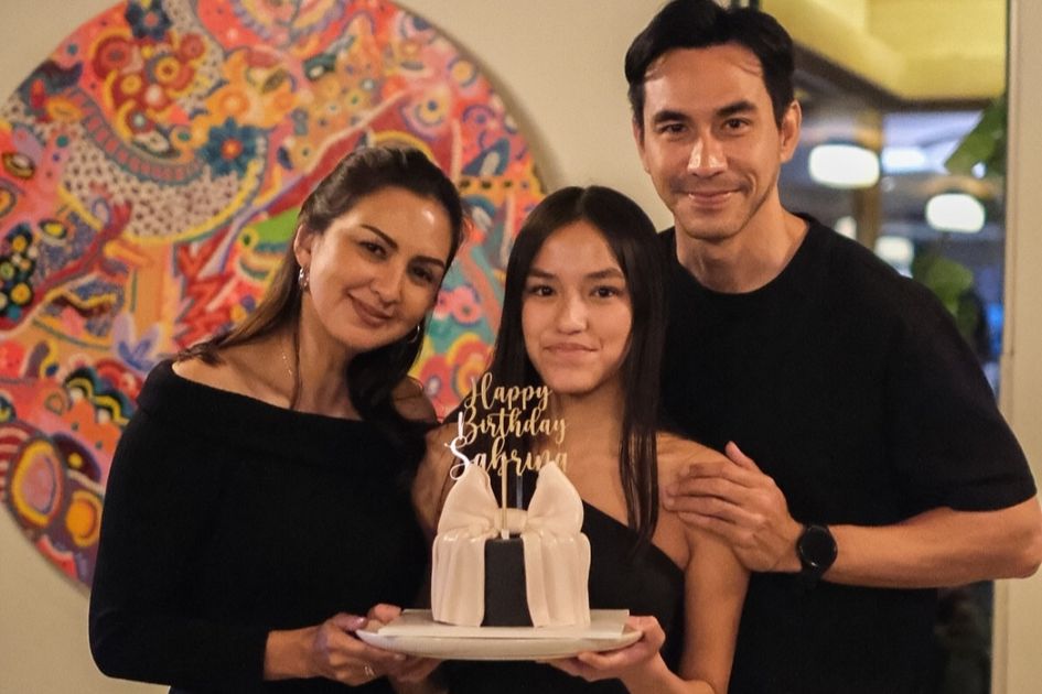 Hal yang Tak Boleh Dilakukan Seorang Ayah di Depan Anak Perempuan Ala Darius Sinathrya dan Donna Agnesia