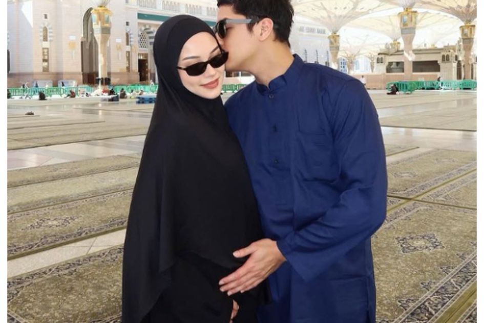 Al Ghazali dan Alyssa Daguisse Jalani Umrah Perdana sebagai Pasangan Suami Istri