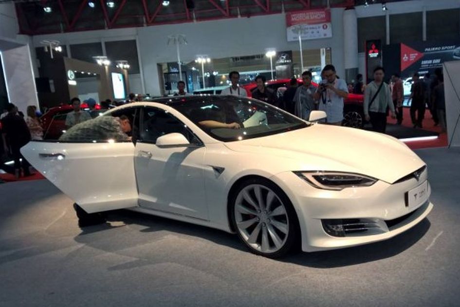 Tesla p100d harga sales
